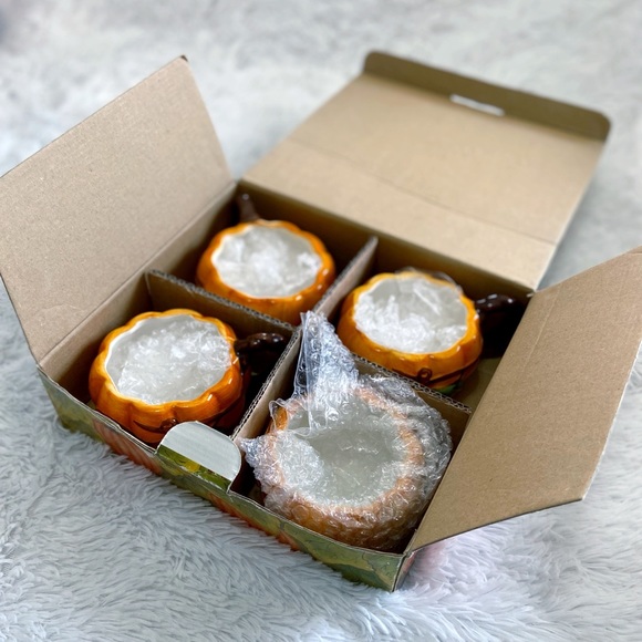 NIB Set of 4 Pumpkin Mugs - Picture 6 of 6